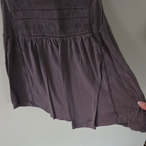 O'Neill Sleeveless Top - Picture 3 of 6